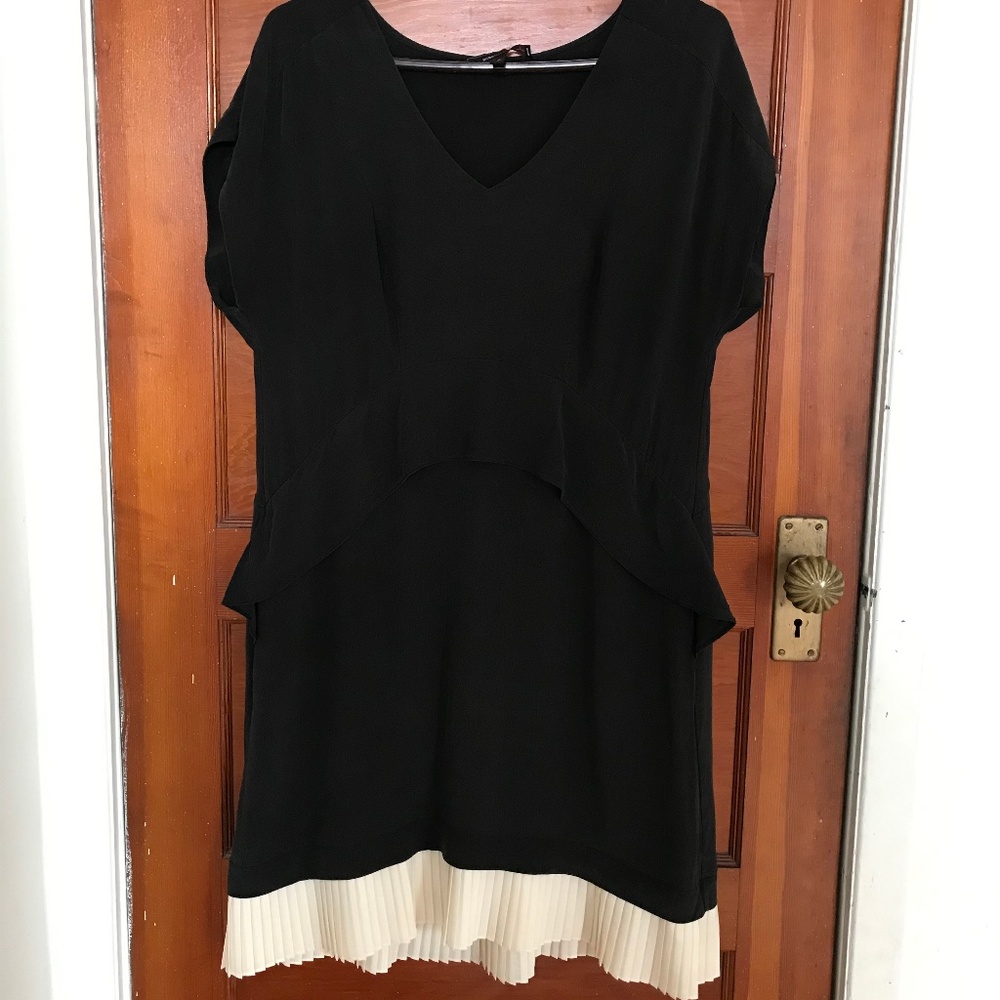 Black Dress White Pleated Frill and Pockets!